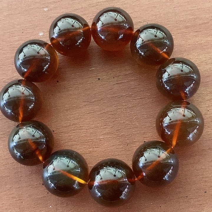 琥珀颈饰未镶嵌一