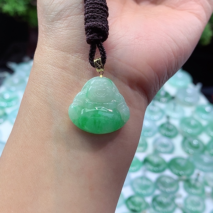 颈饰未镶嵌翡翠佛公