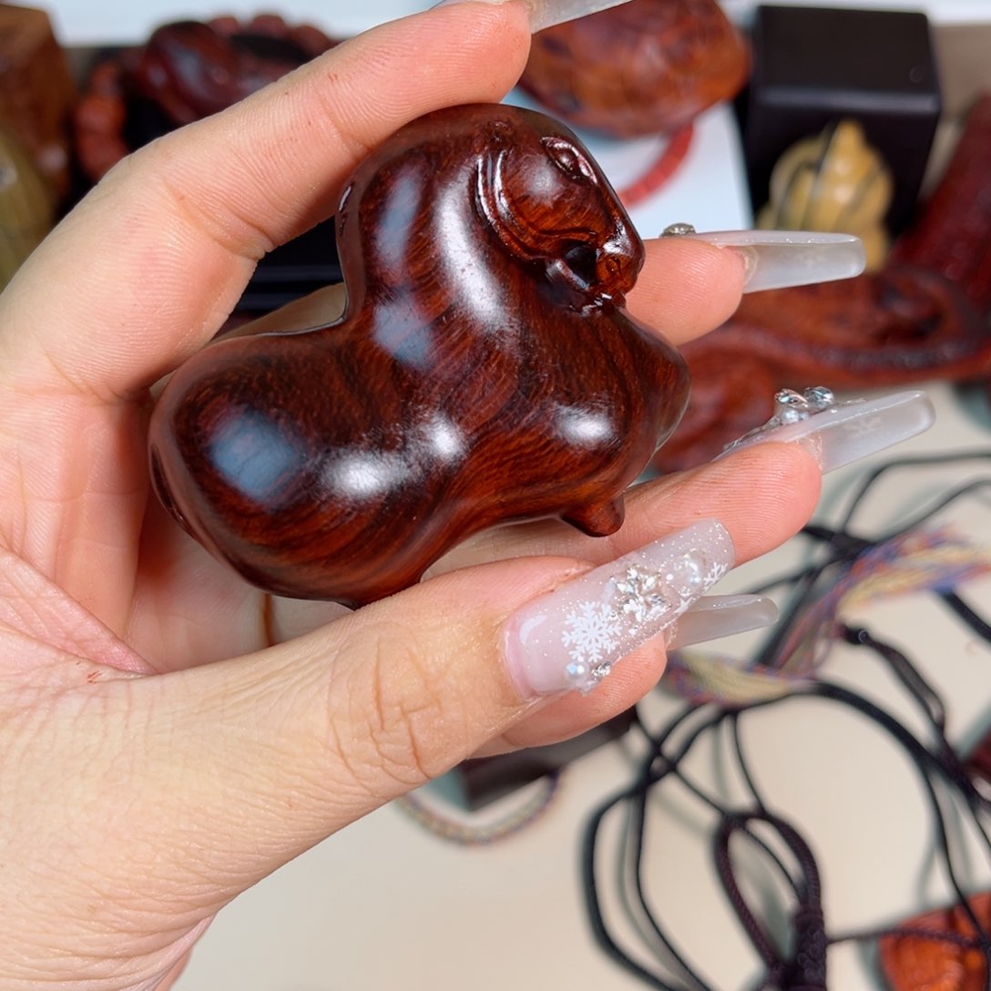 非洲紫檀（红花梨）用****2唐马