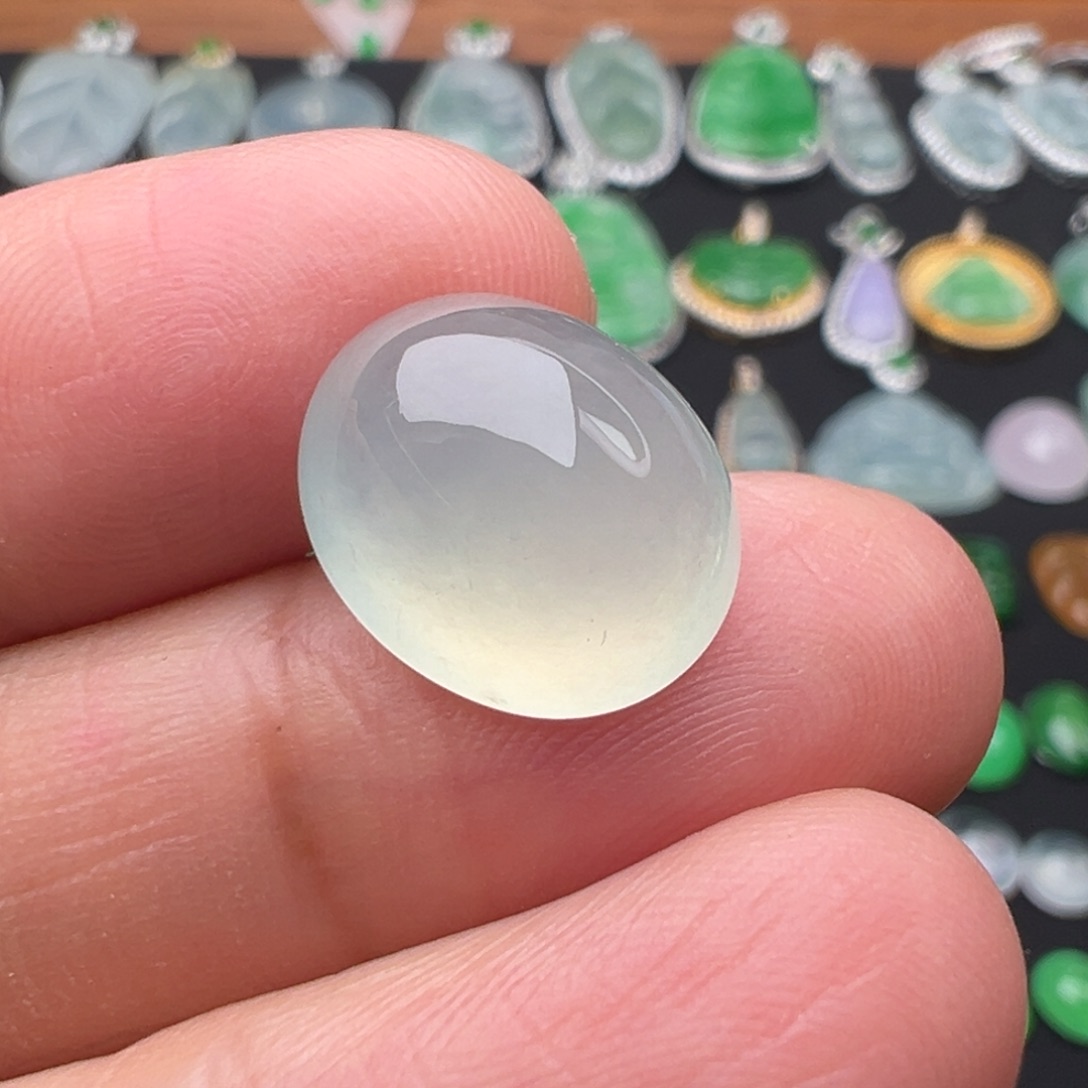 翡翠未镶嵌颈饰蛋13.9