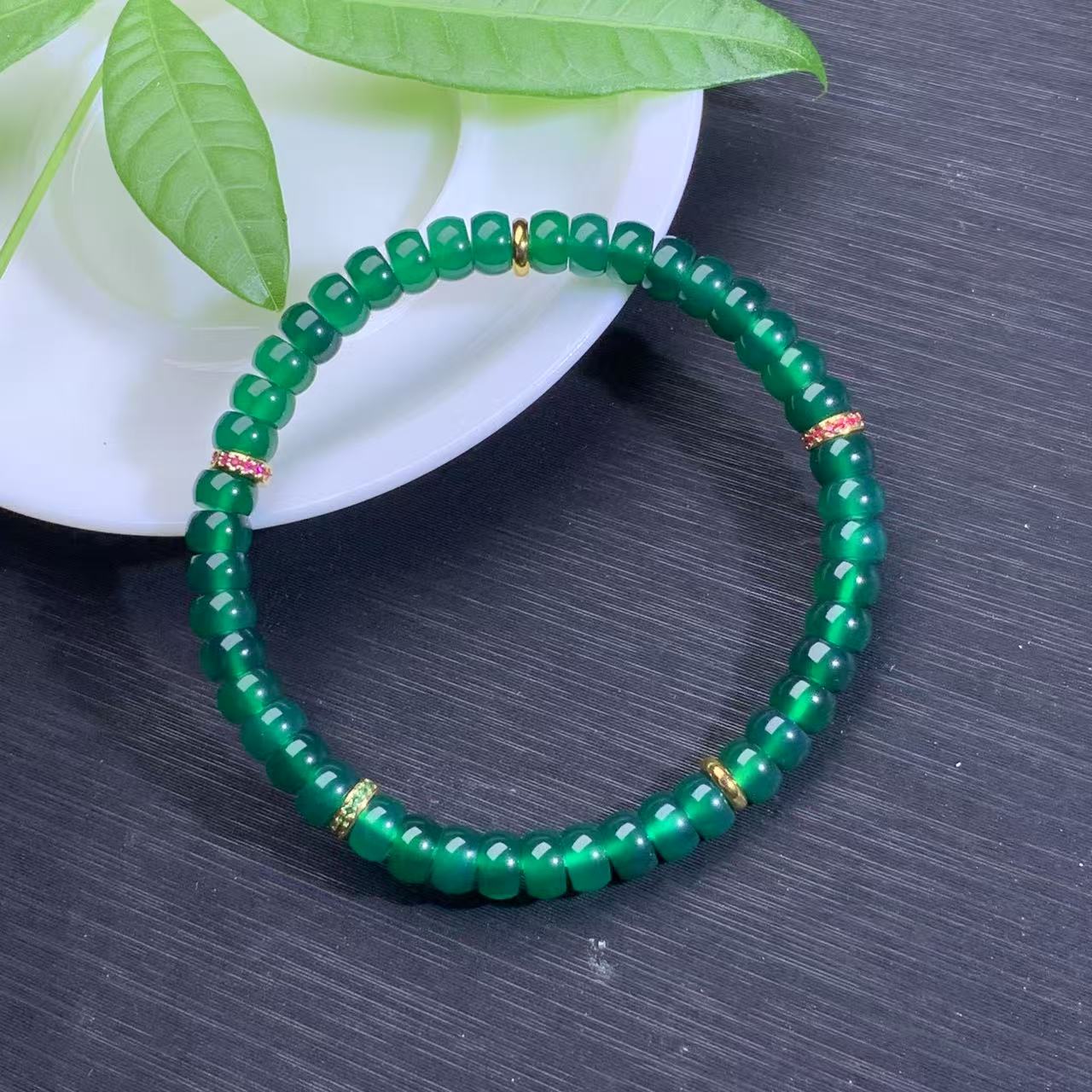 【金钰尚品】绿玛瑙精工直切药片手串DIY 颜色翠绿明亮-6m 暴力归圆