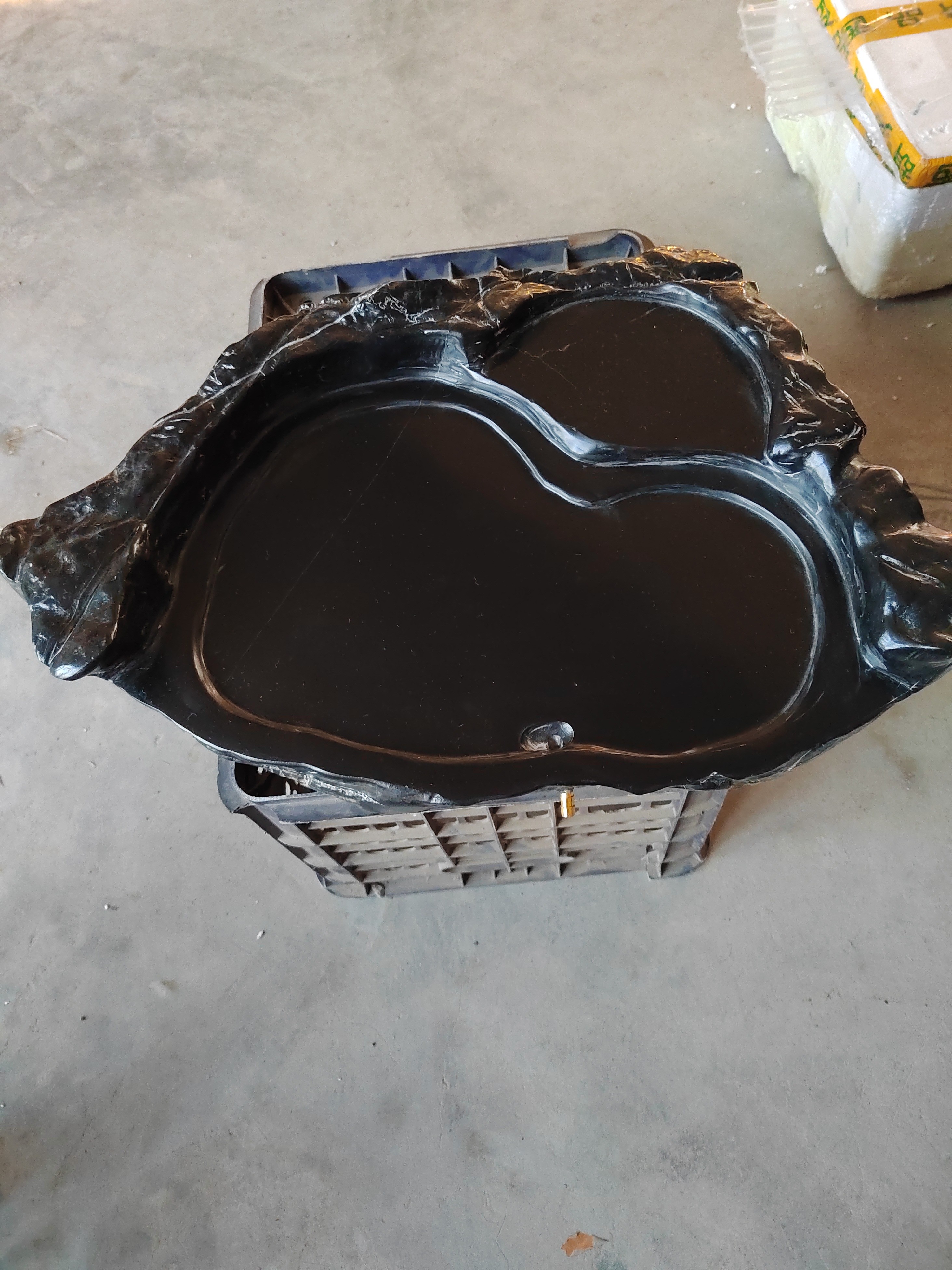 灵璧石，磬石，茶盘原石原景原色，纯手工打磨，尺寸58+35