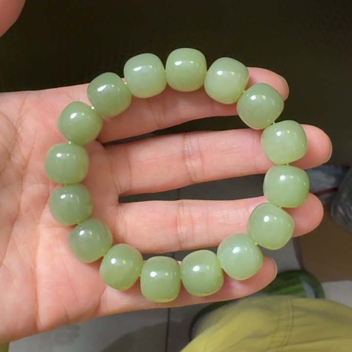 颈饰未镶嵌和田玉青黄口13.3