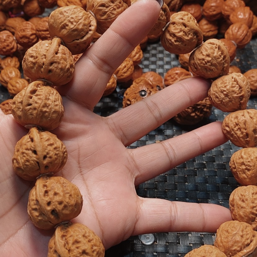 【闪购商品】文玩核桃吊坠一**气磨盘