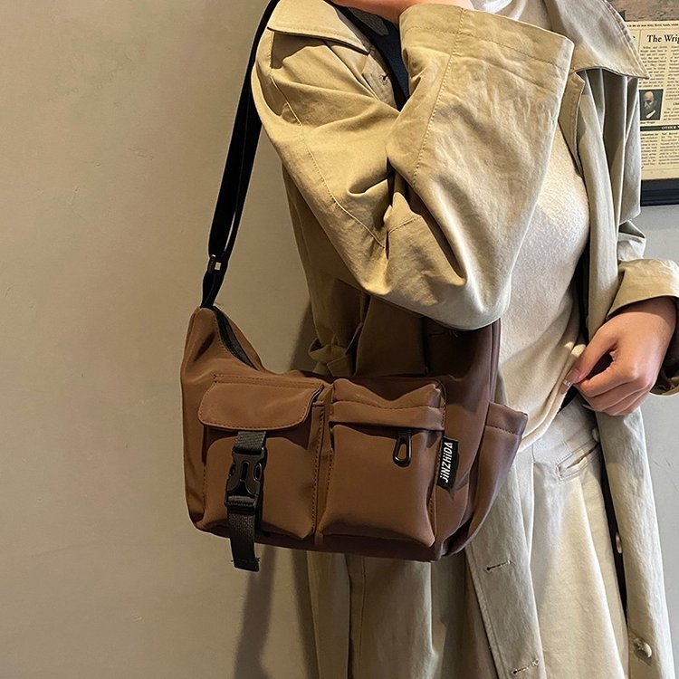 通勤风纯色拉链斜挎包立体方包学生复古韩版简约肩包
