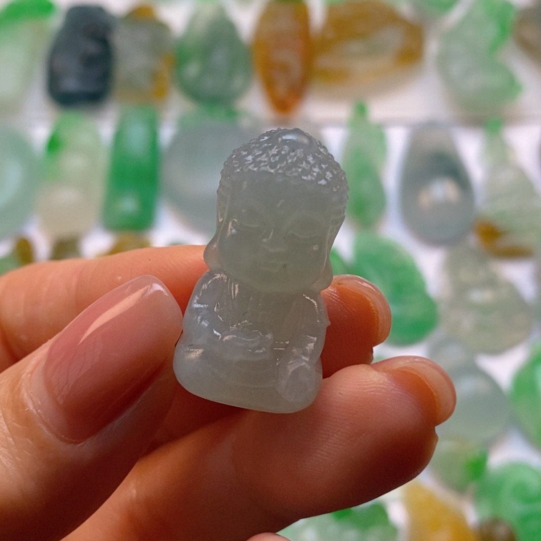 定制翡翠未镶嵌宝宝佛