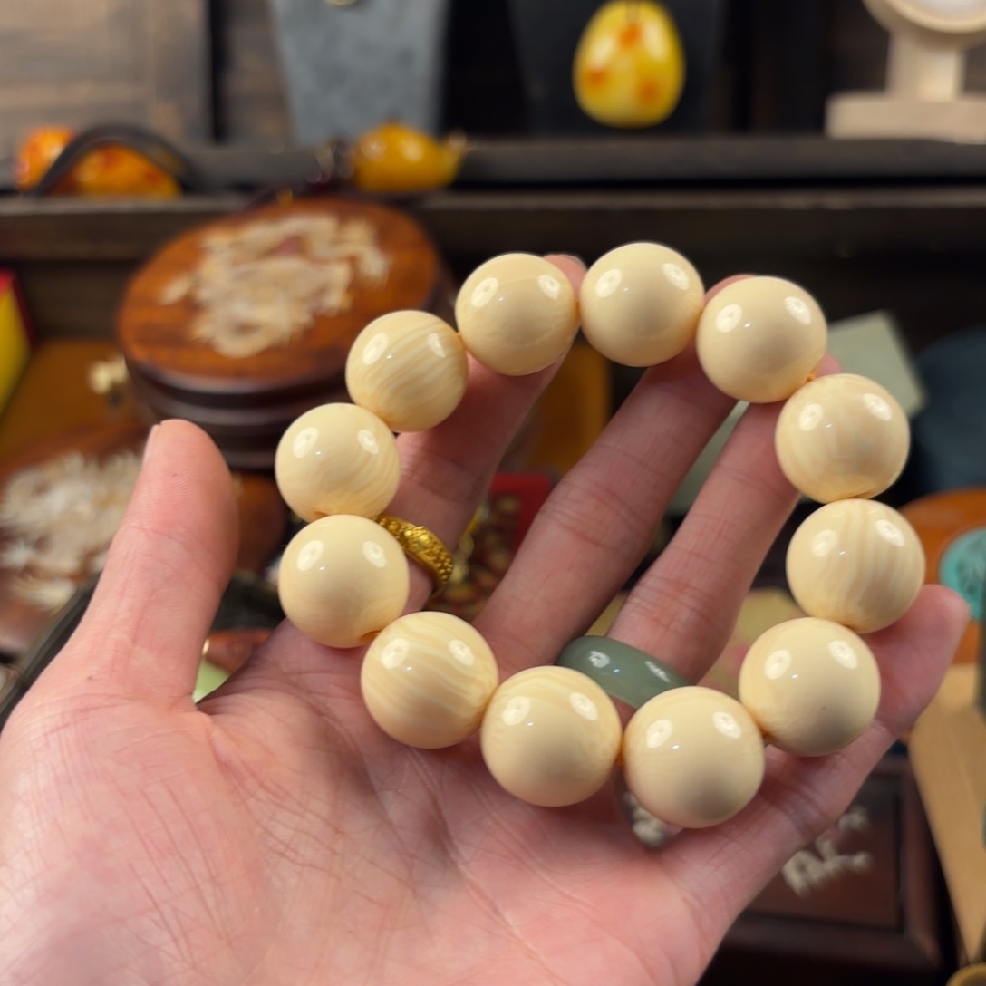 滴血莲花菩提手串