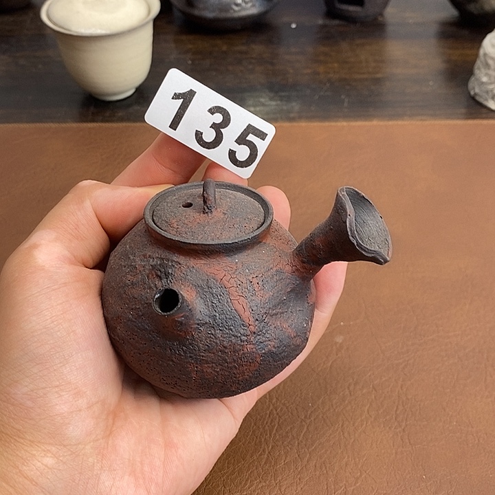 135 紫砂壶不退换看好哦