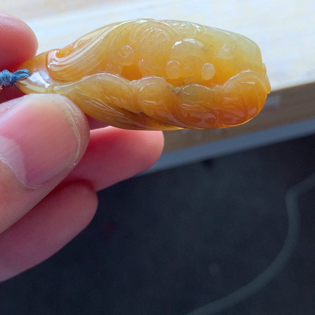 翡翠颈饰未镶嵌吊坠