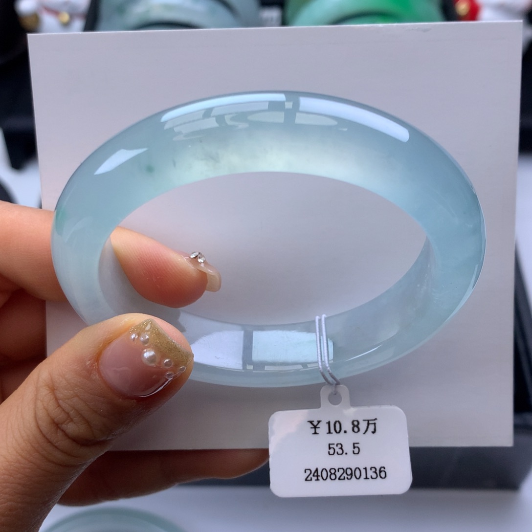 翡翠手镯未镶嵌53.9冰蓝底贵妃圈