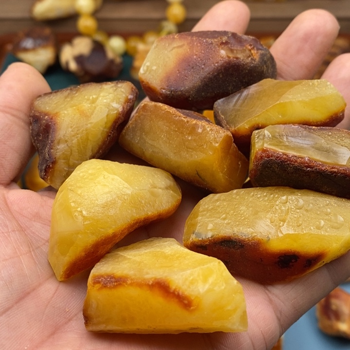 未镶嵌定制琥珀爱****黄天然蜜蜡原石