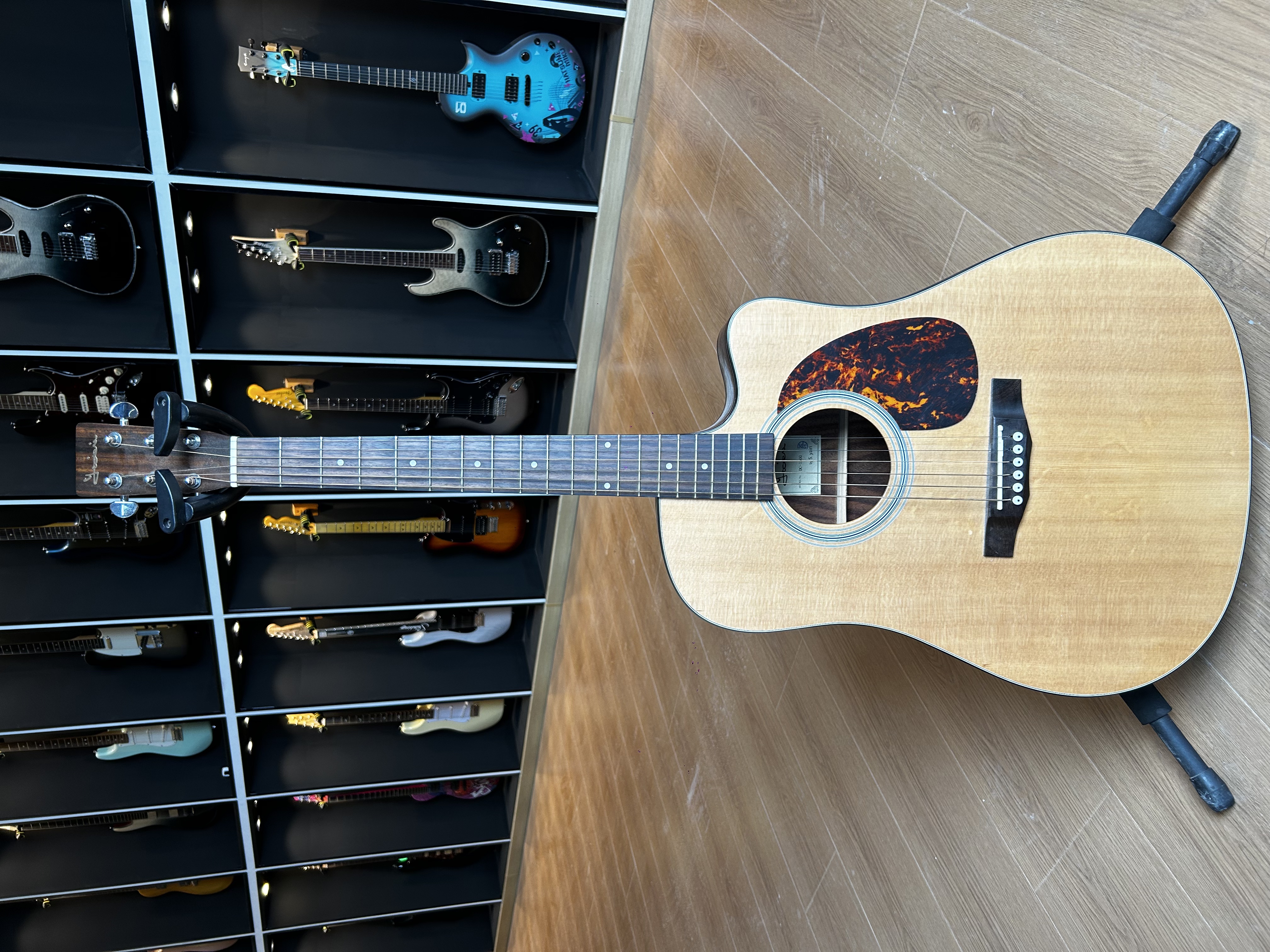 雅伊利 dc 1500 民谣吉他