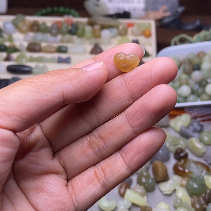 未***来和田玉未镶嵌手链