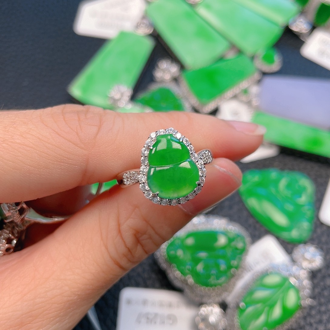 【闪购商品】翡翠吊坠(不含链)银S925镶嵌