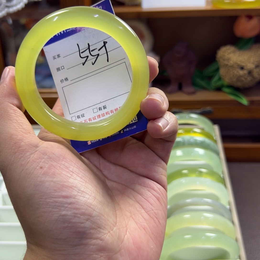 蛇纹石玉未镶嵌手镯445