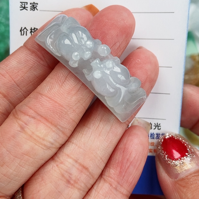 【闪购商品】翡翠颈饰未镶嵌年年有鱼手牌