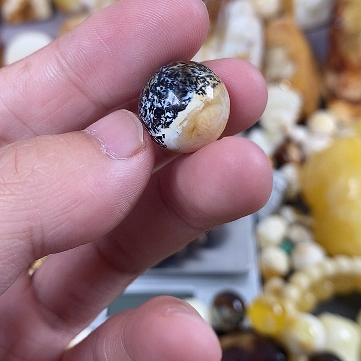 琥珀未镶嵌珠宝奇石我