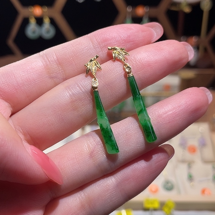 大***林18K金镶嵌翡翠耳饰
