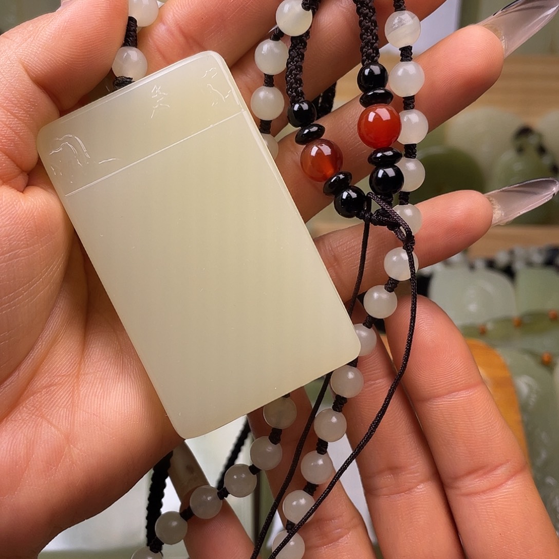 @***…格尔木晴水色男士平安无事牌6*4