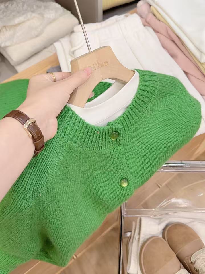 七言家巨好看  #韩系鹦哥绿亮片插肩软糯毛衣开衫152
