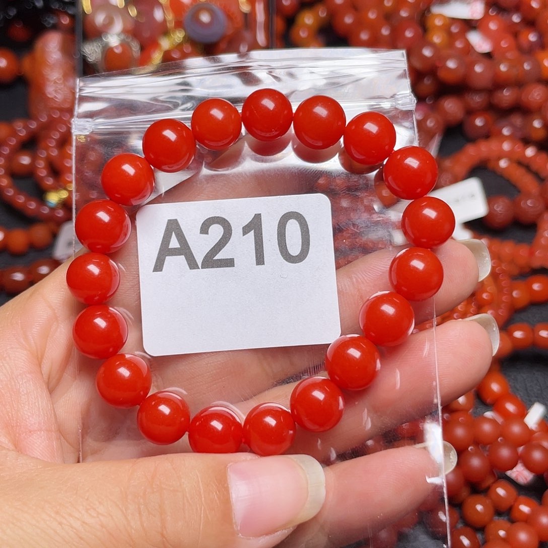 未镶嵌手链南红玛瑙旅****阳