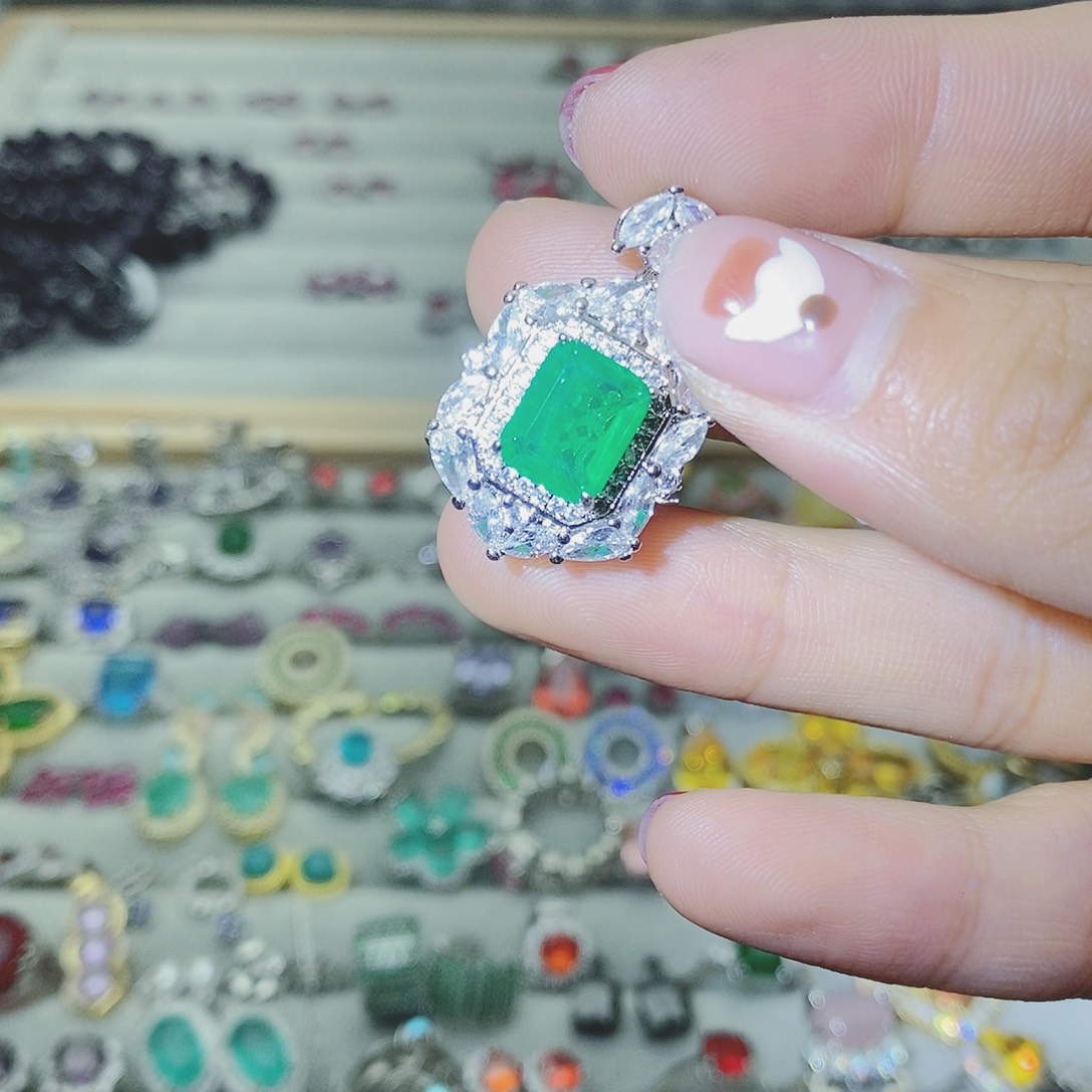 【闪购商品】托帕石耳饰银S925镶嵌