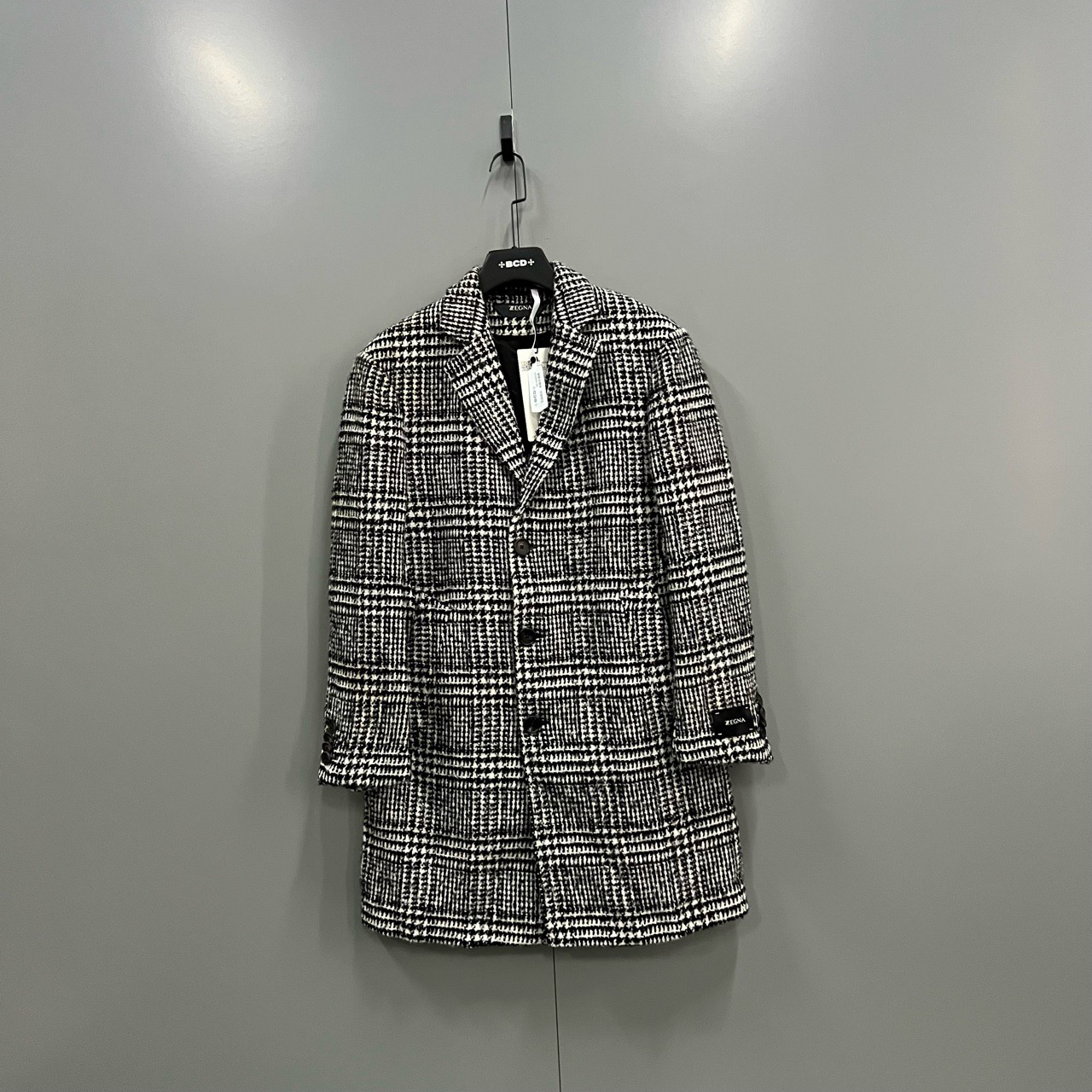 99新  （jp）205 Zegna 杰尼亚 千鸟格翻领大衣 46码