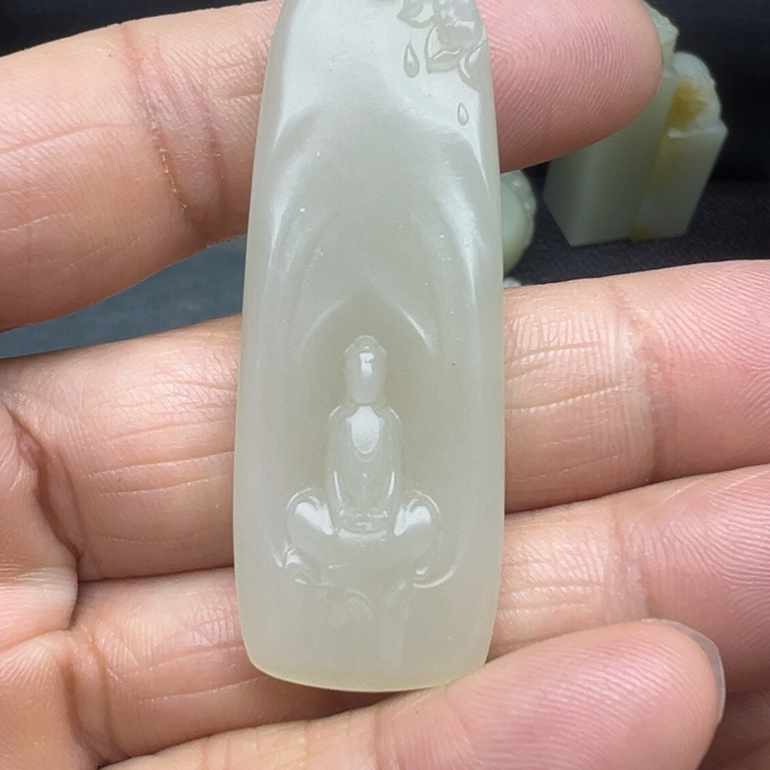 和田玉（糖玉）未镶嵌吊坠(不含链)