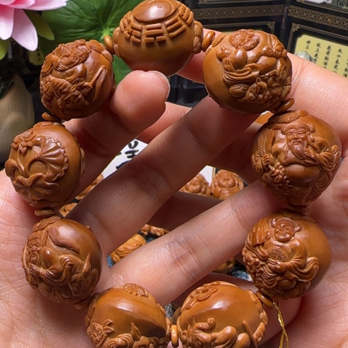 【闪购商品】橄榄核手串双面浮雕八仙