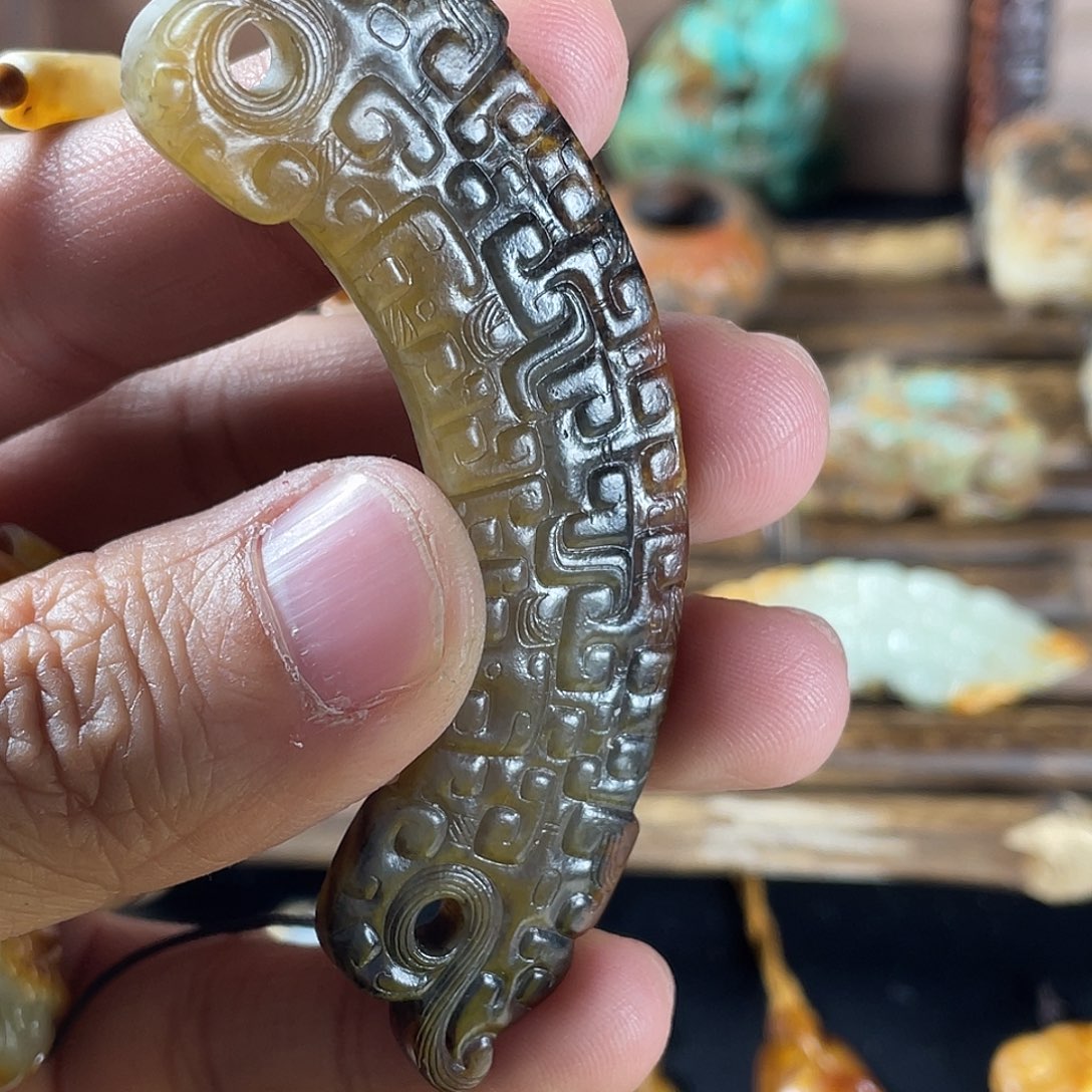 和田玉颈饰未镶嵌至*居