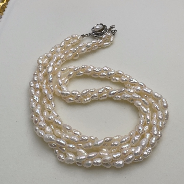 淡水珍珠颈饰未镶嵌