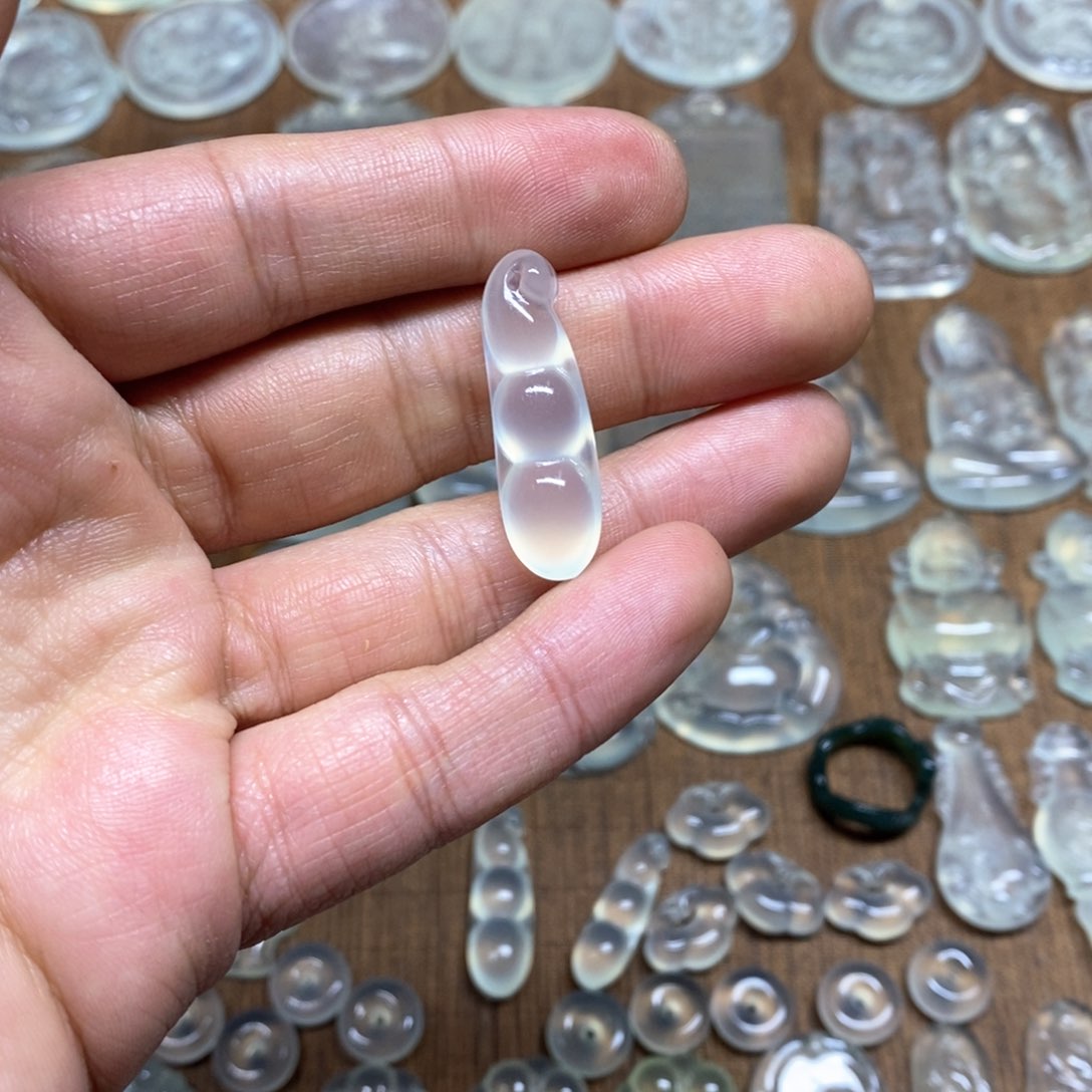 岫玉吊坠(不含链)未镶嵌P**年