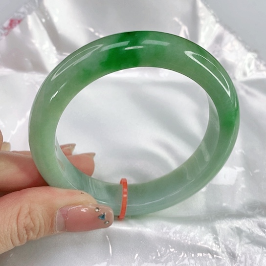 翡翠手镯未镶嵌天然翡翠A货448