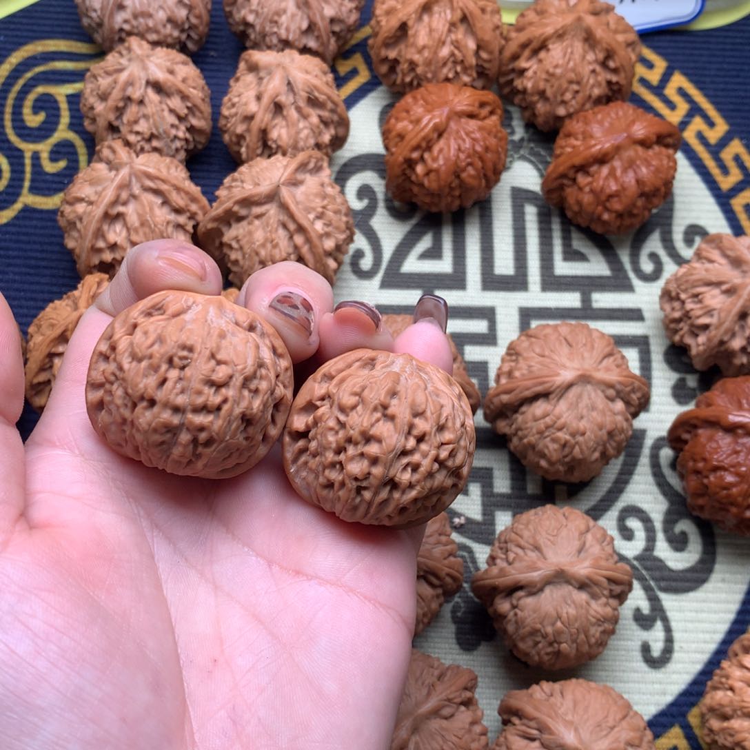 文玩核桃吊坠@**多莲花35