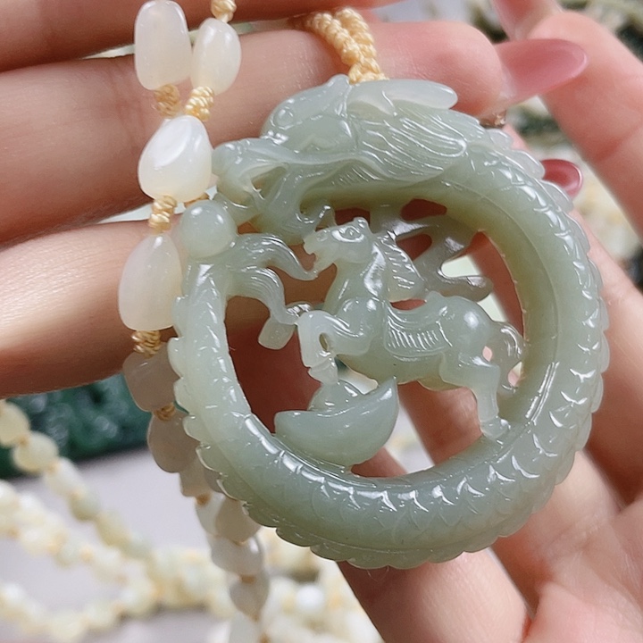 未镶嵌和田玉挂件