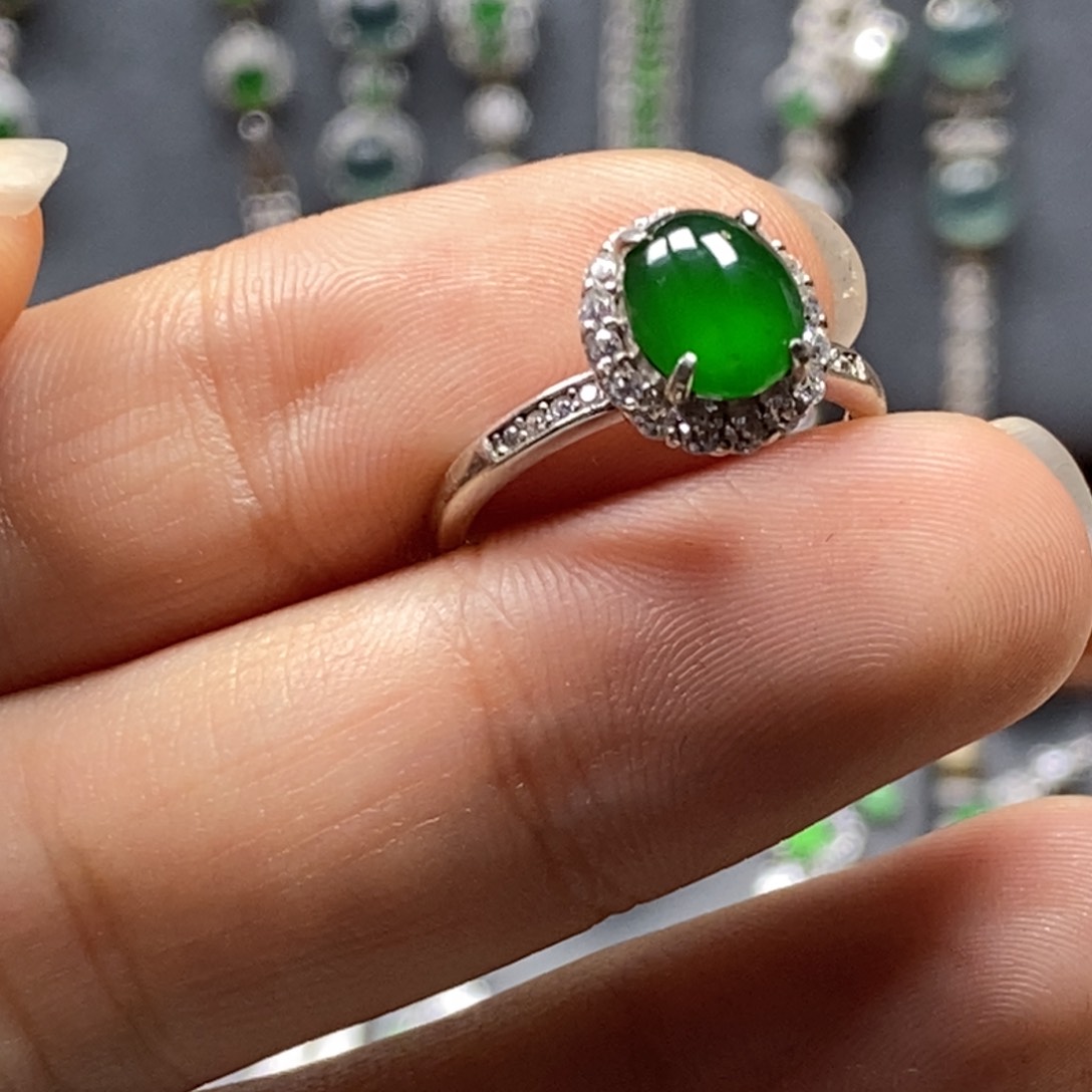 翡翠颈饰银S925镶嵌钱*翡翠戒指