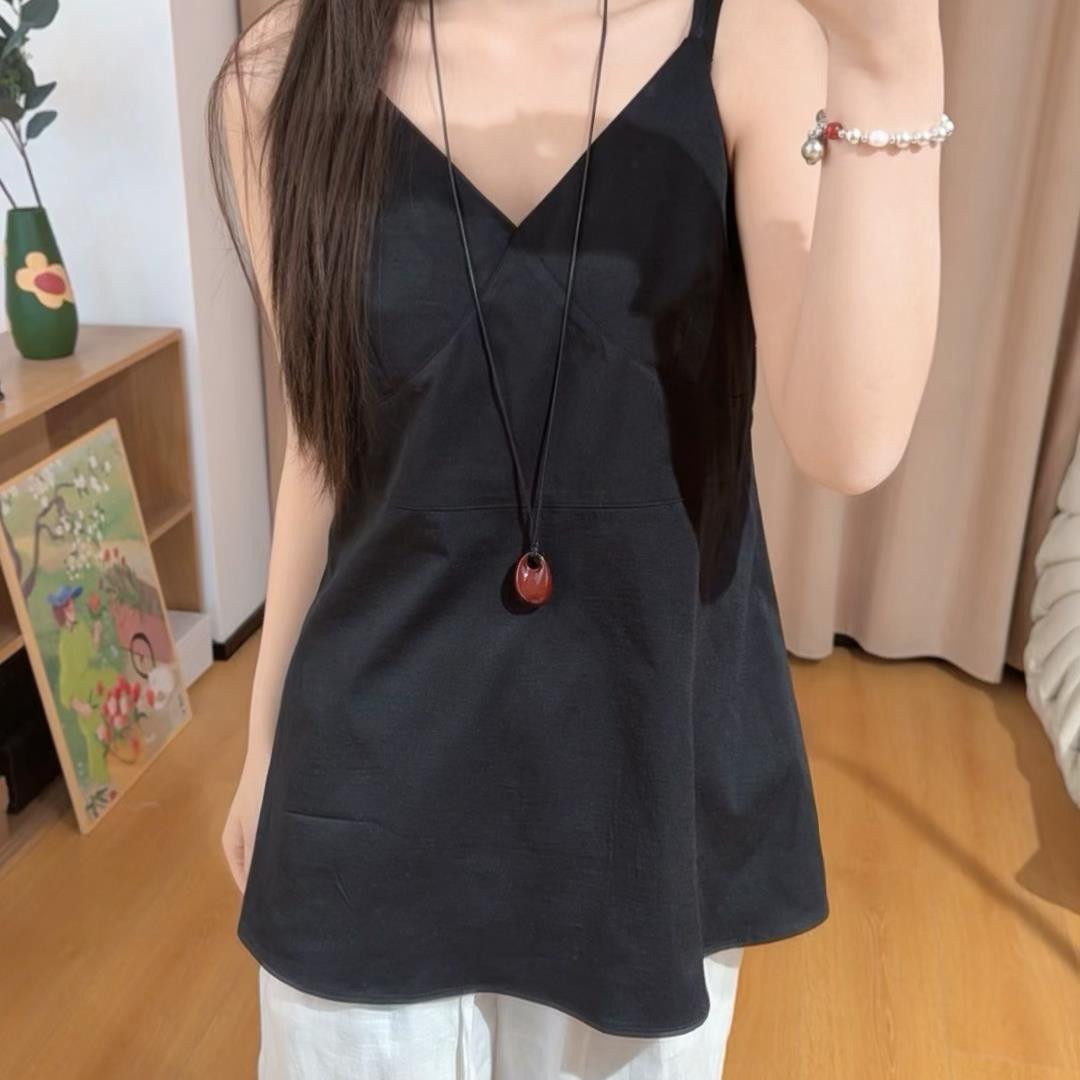 84608余小鱼【黑天鹅】黑色V领气质百搭夏季肩带可调节无袖吊带女装