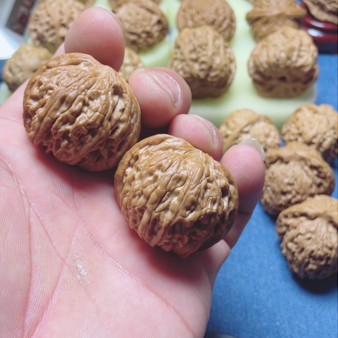 文玩核桃把件磨盘