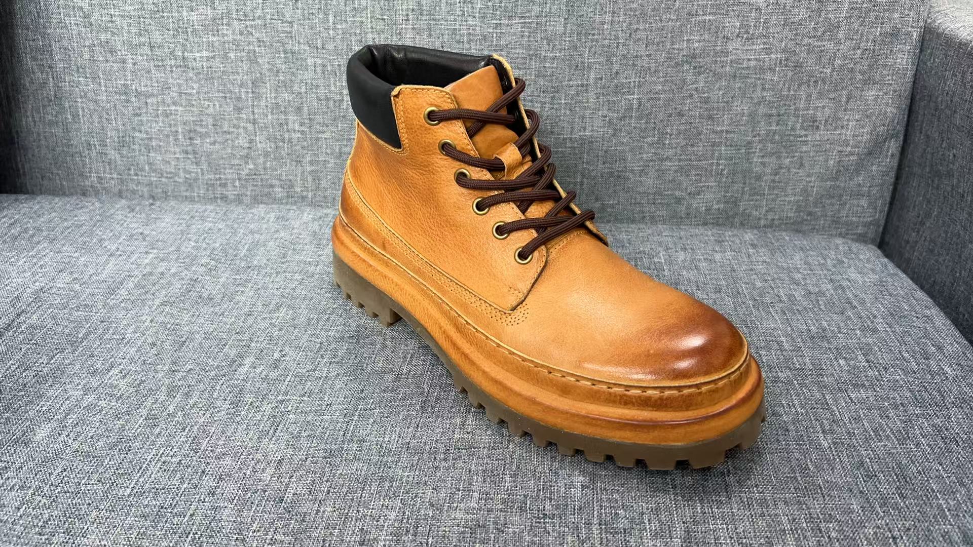 258 40 2025新款男款棕色马丁靴男