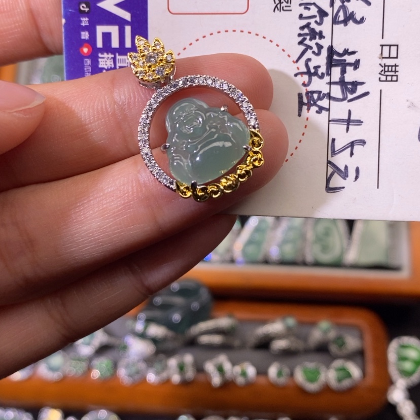 【闪购商品】翡翠颈饰未镶嵌天然