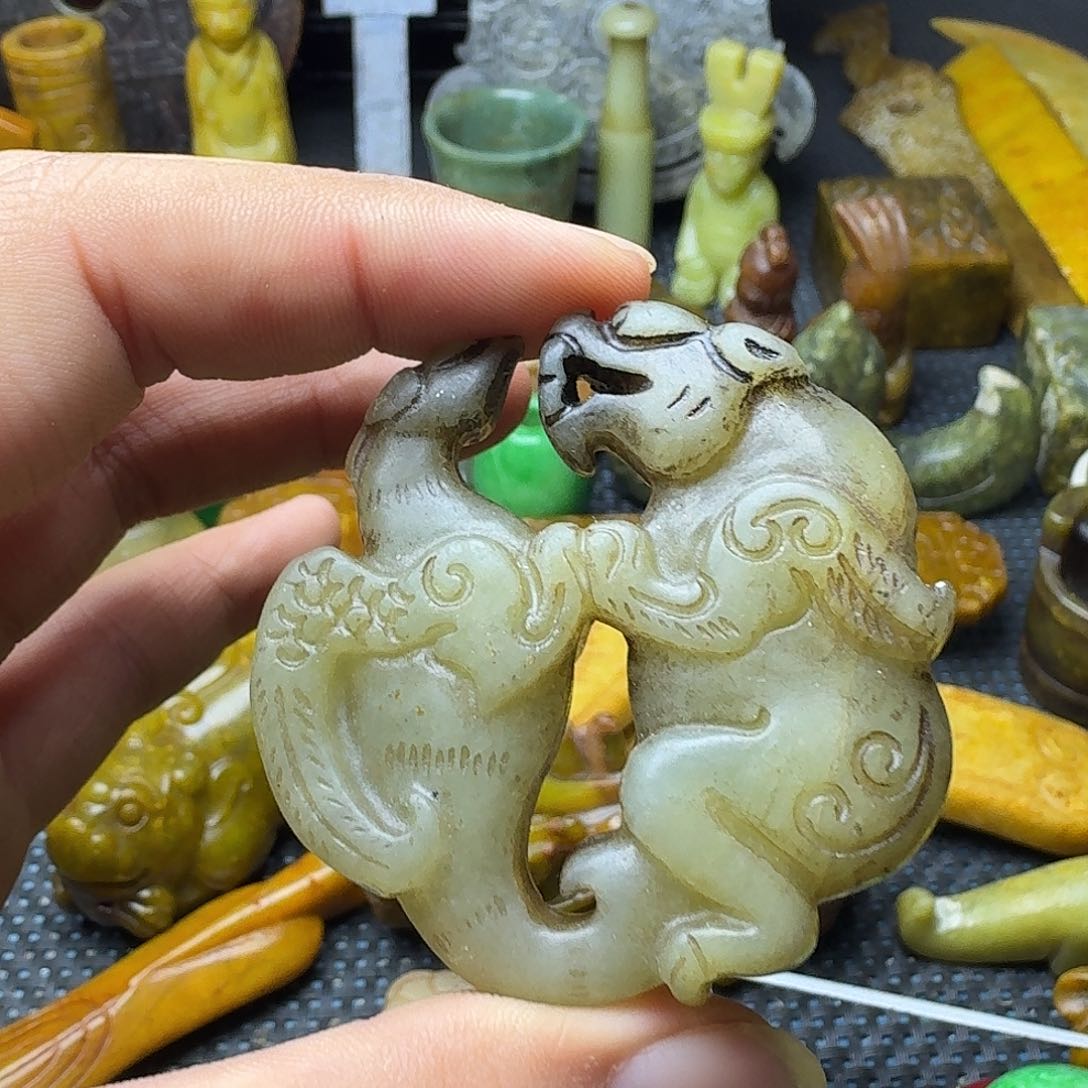 白玉菩提吊坠。。。