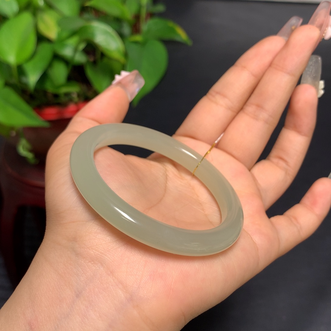 和田玉手镯未镶嵌53