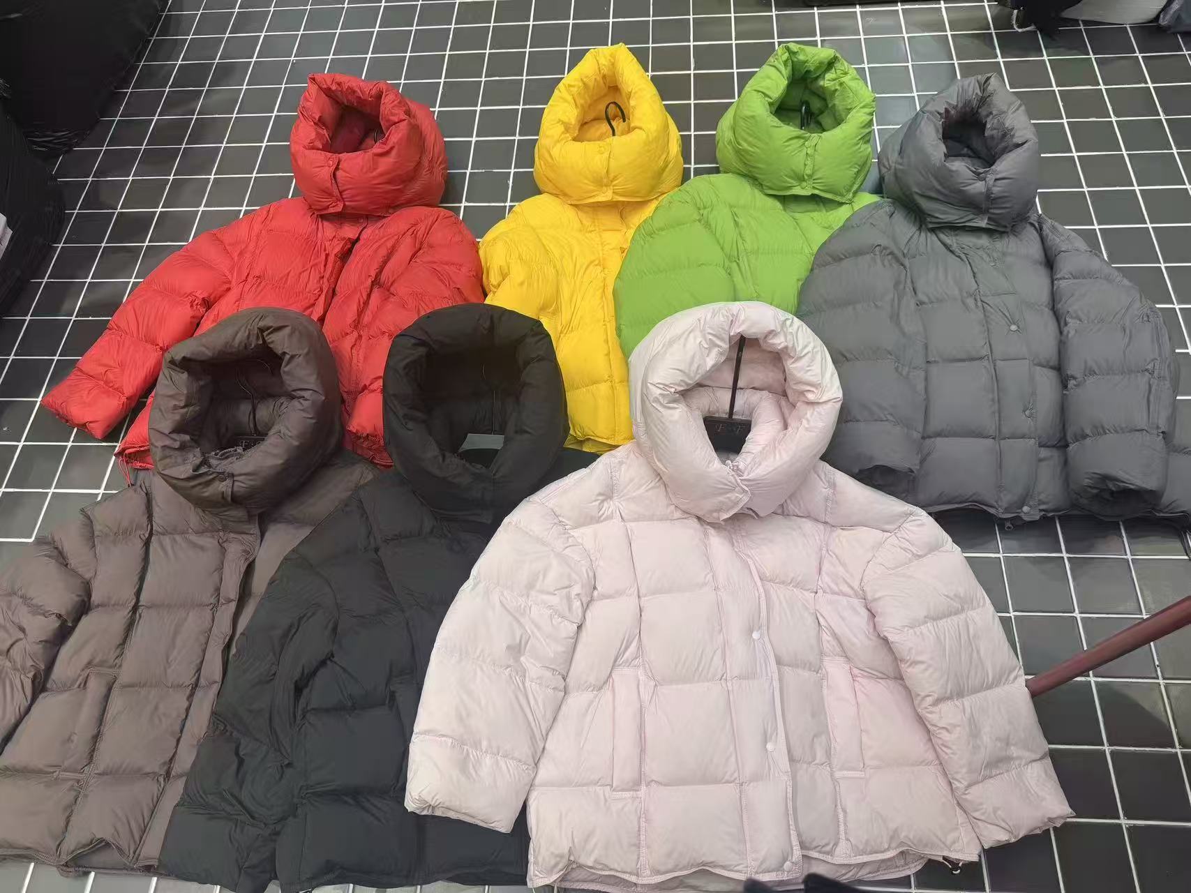 2025新款羽绒服女款冬季中长款pink大地雷89621连帽加厚泡芙外套