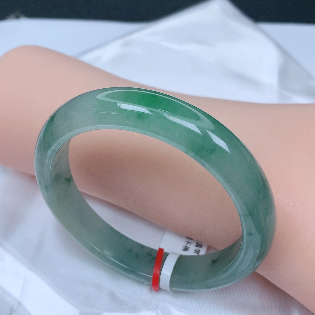 【闪购商品】翡翠手镯未镶嵌，55