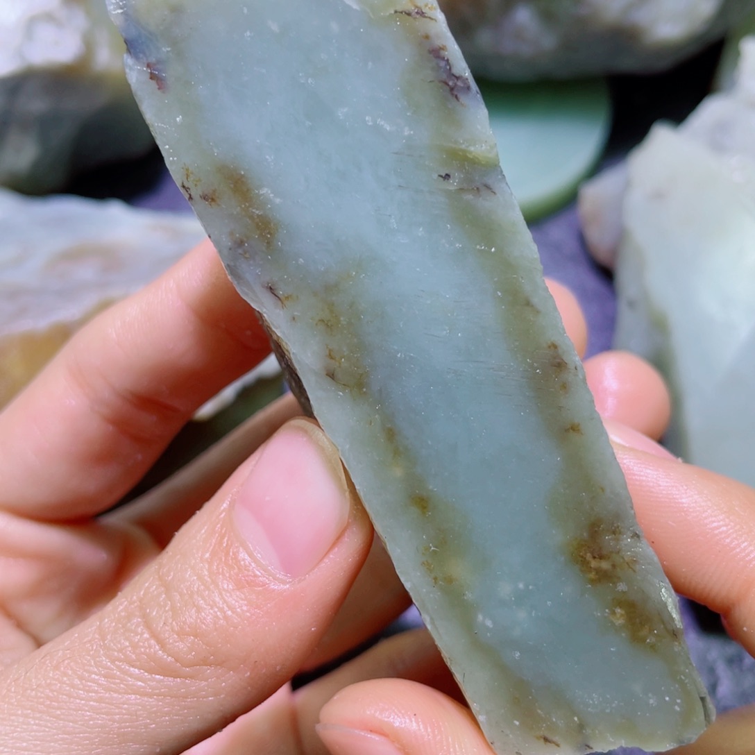 和田玉未镶嵌珠宝半成品