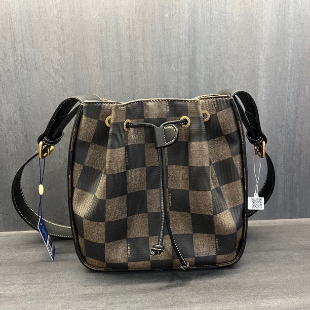 95新 FENDI/芬迪 兔兔奢菠萝/芬迪单肩包/12367561