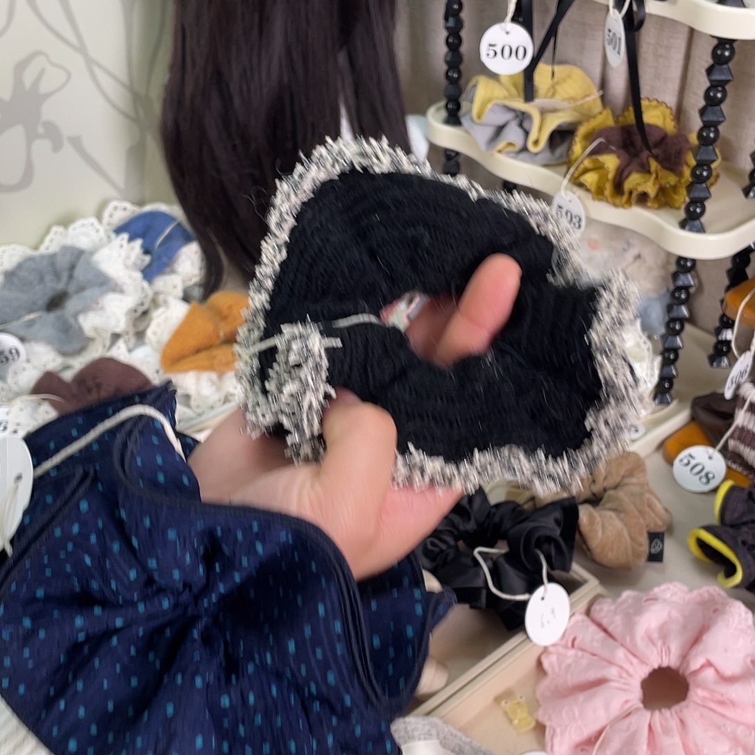 布艺铁合金黑色针织大肠发圈