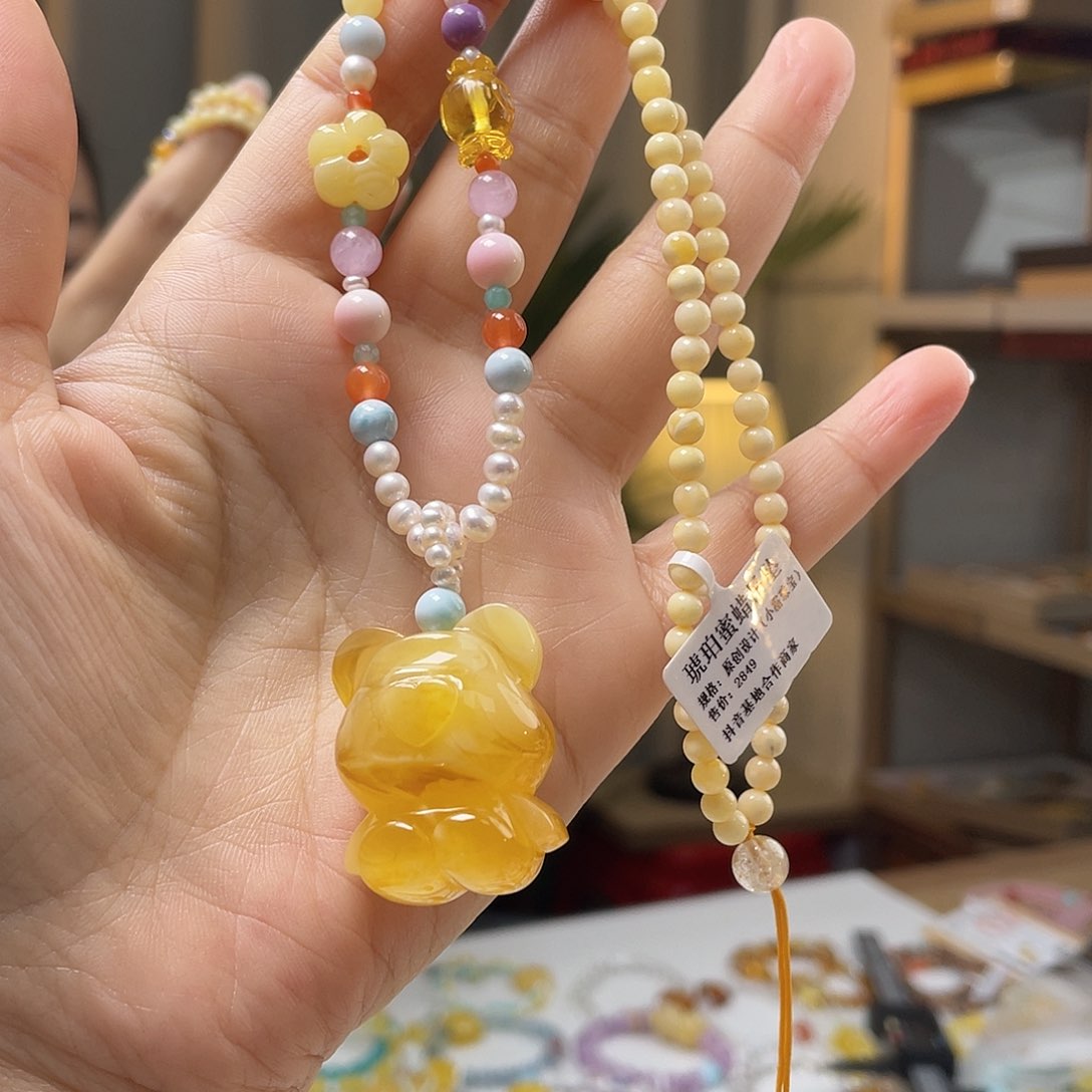 琥珀裸石未镶嵌蜜蜡吊坠