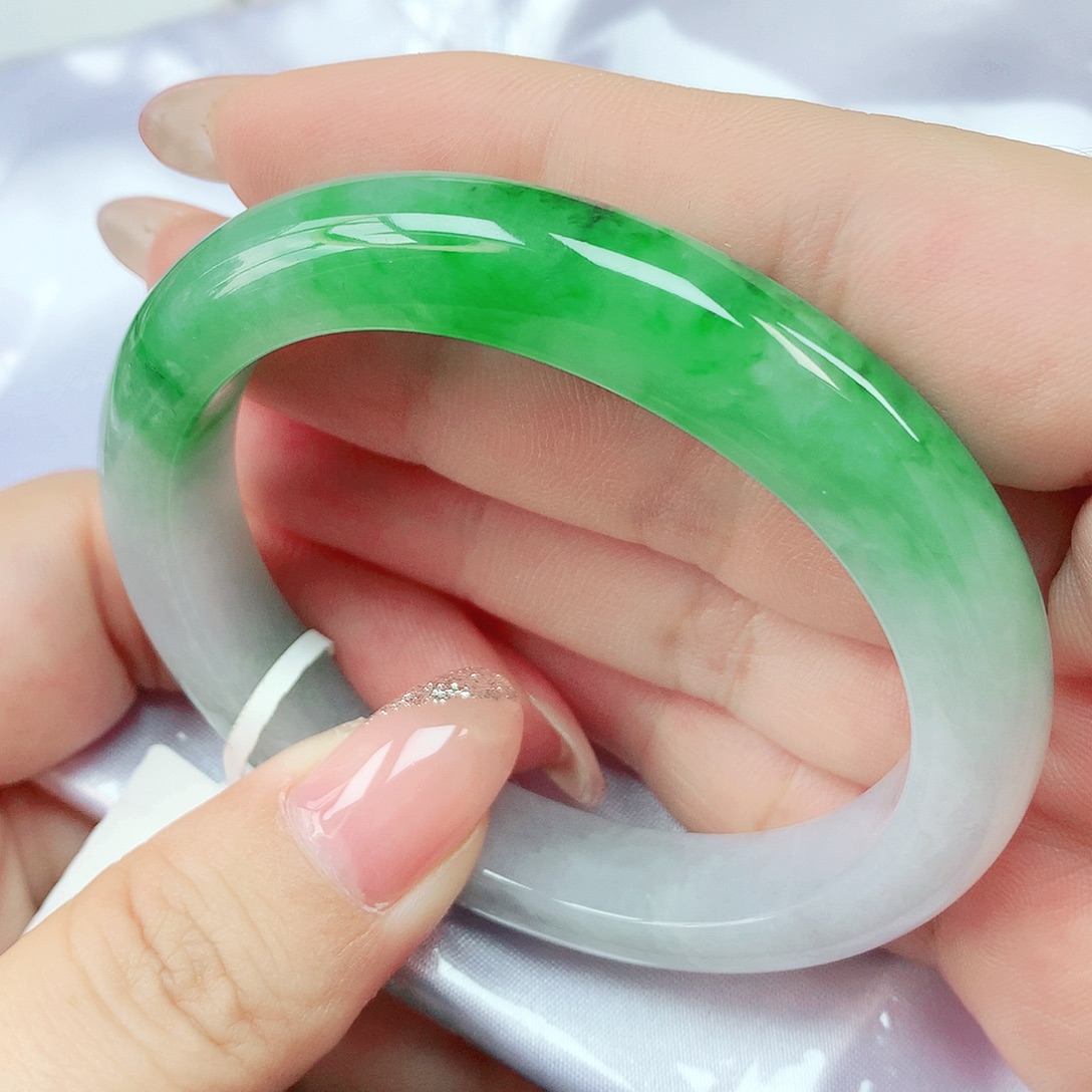 未镶嵌手镯翡翠抖音670