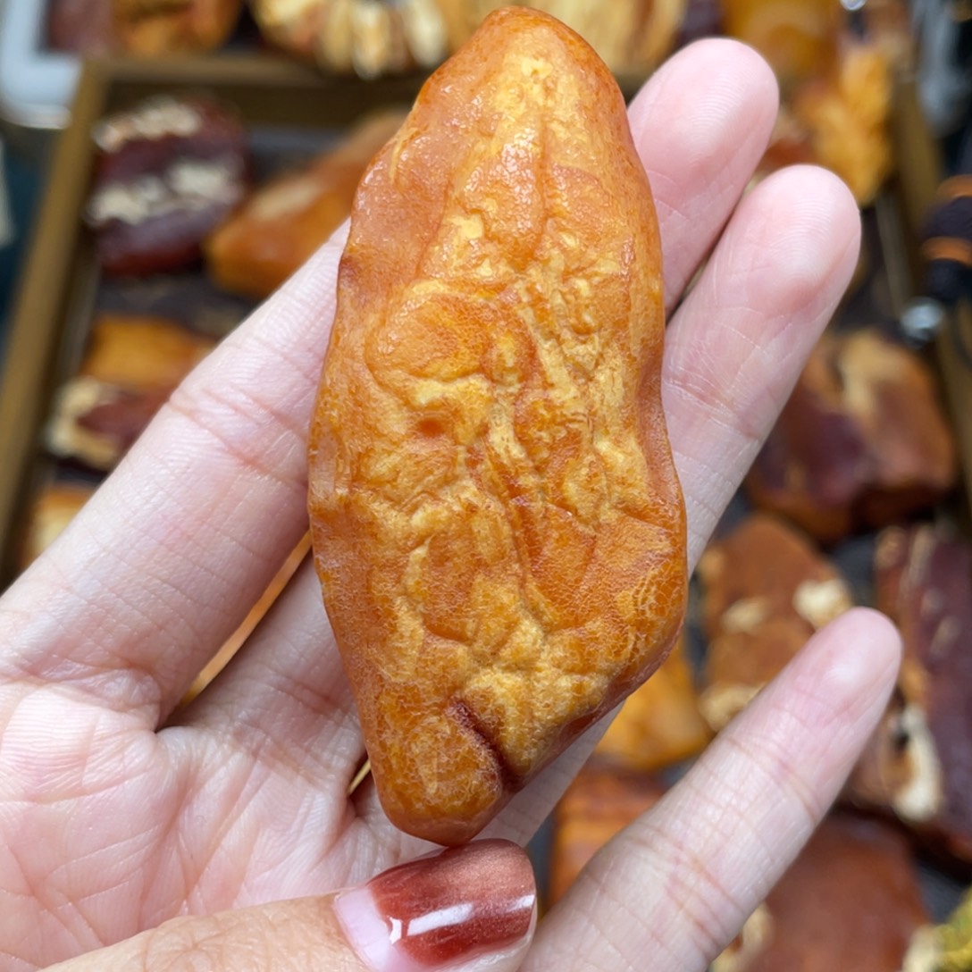 琥珀未镶嵌珠宝奇石